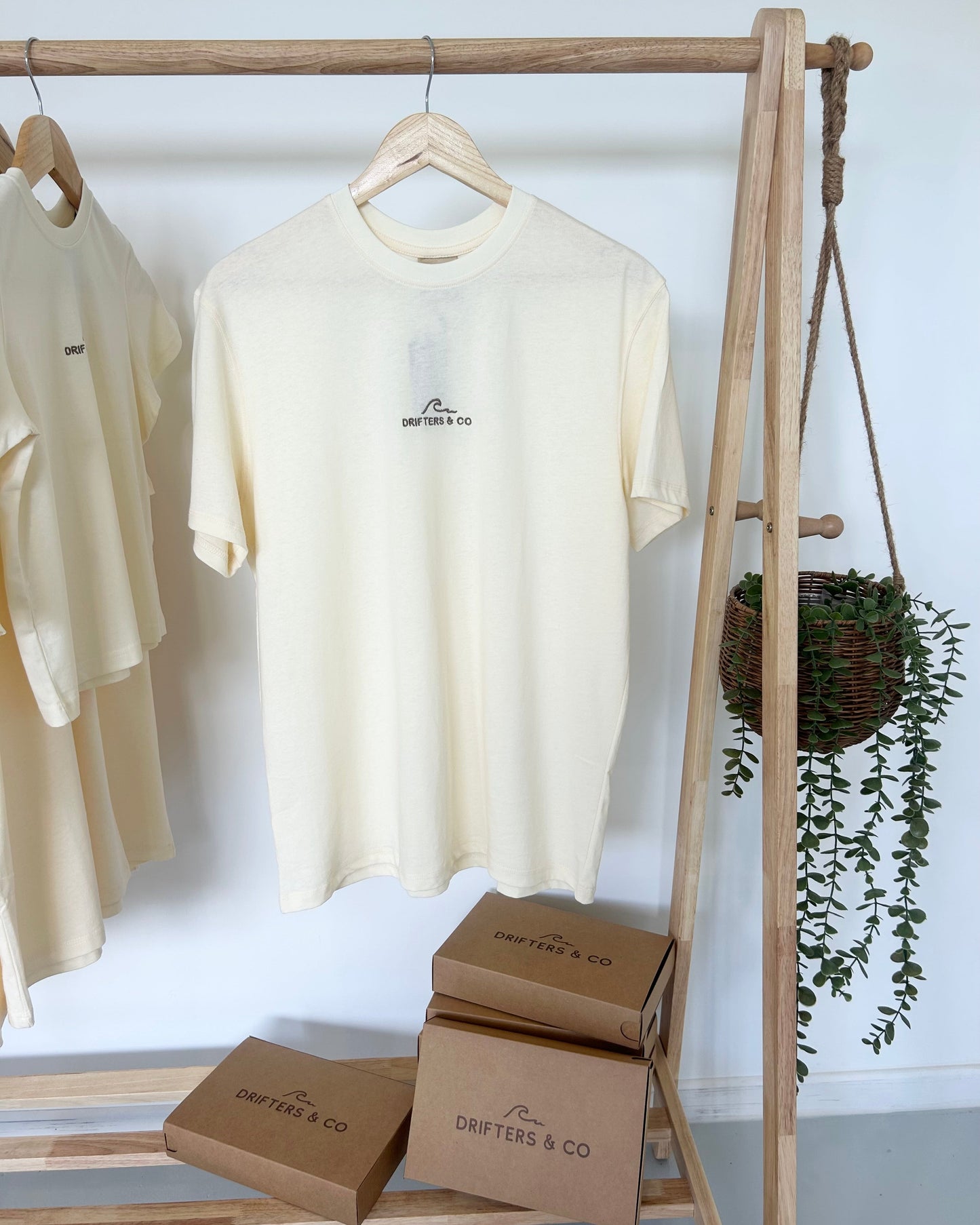 Drifters & Co Organic Hemp Tee — Sand